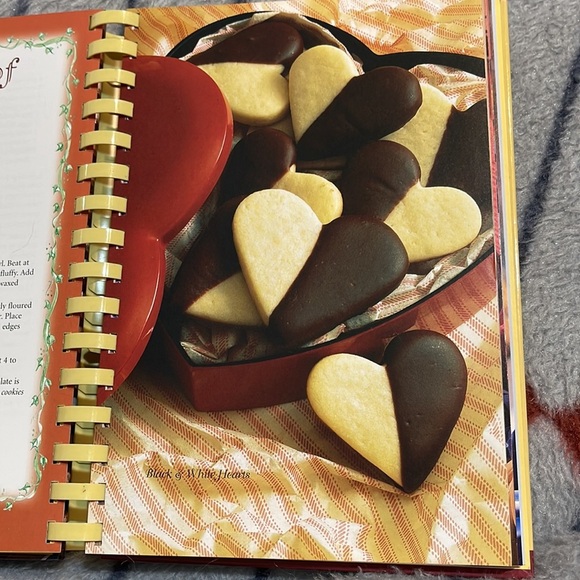 COOKBOOK - Picture 6 of 6